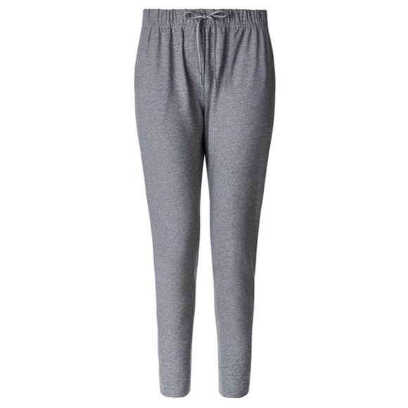 Lululemon Jet Crop (Slim), size 4 - Picture 6 of 12